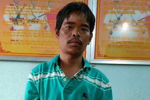 Tranh giành đất đai, em chém chết anh
