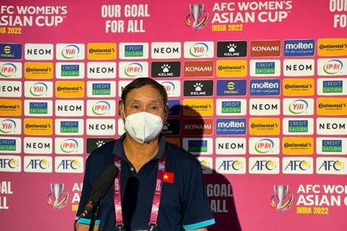 HLV Mai Đức Chung: 'ĐT nữ Việt Nam không bỏ cuộc, dốc sức ở trận cuối gặp Myanmar'