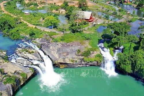 Khám phá 'vịnh Hạ Long' của núi rừng Tây Nguyên