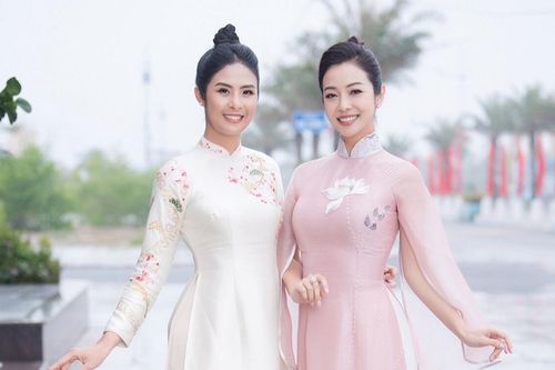 Dù đã 4 con, hoa hậu Jennifer Phạm vẫn cho đàn em 'hít khói' khi cùng khoe sắc với áo dài