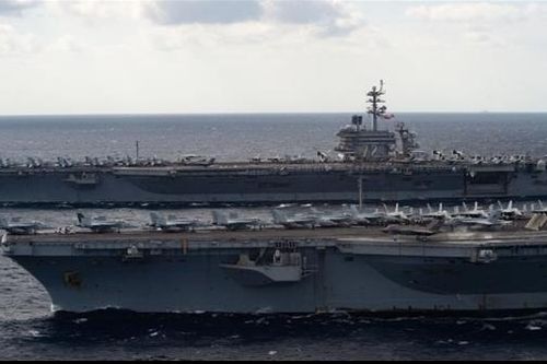Phi công Mỹ thoát chết trước khi chiến đấu cơ F-35 đâm vào tàu sân bay
