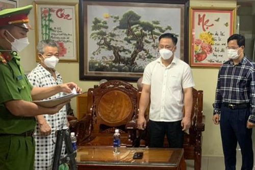 Chủ tịch UBND phường cùng 3 cán bộ bị bắt do sai phạm liên quan đến đất đai