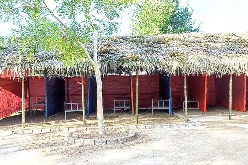 Thanh Hóa: Dựng lều cách ly người về quê ăn Tết