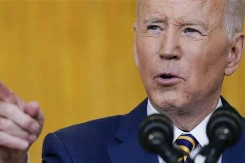 Năm đầu tiên vất vả của ông Biden