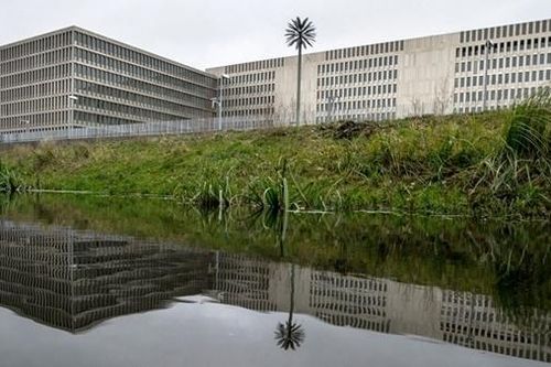Saddam Hussein với tình báo Đức