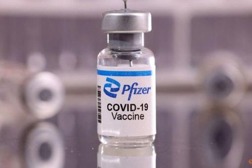Pfizer và BioNTech thử nghiệm vắc xin chống lại Omicron