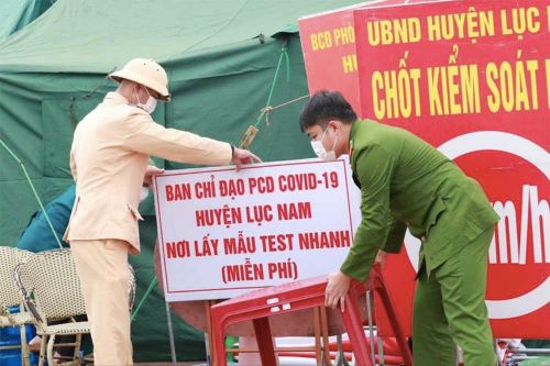 Bắc Giang đồng loạt dỡ bỏ chốt kiểm soát dịch Covid-19