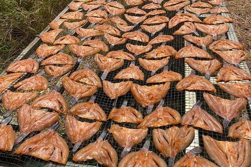 Nhiều loại khô cá đồng tăng giá trước Tết