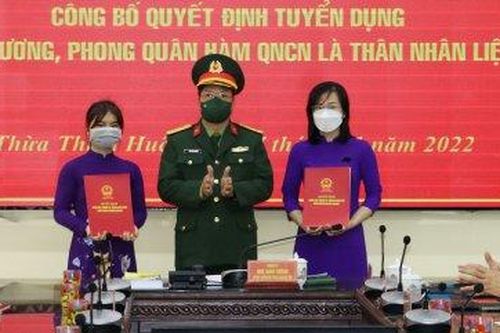 Quân đội tuyển dụng vợ, con liệt sĩ hy sinh tại Rào Trăng 3