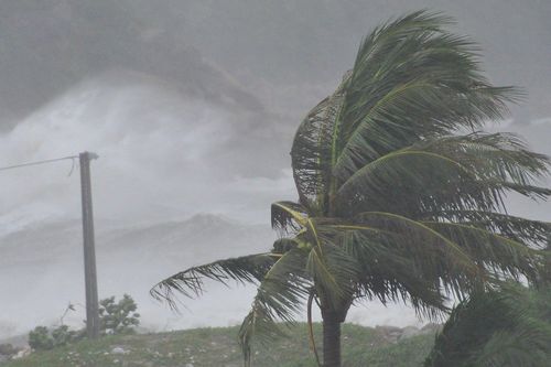 Vùng áp thấp đi vào Biển Đông