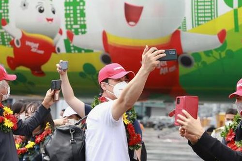Kiến nghị Thủ tướng công bố thời điểm mở cửa hoàn toàn cho du lịch quốc tế tới Việt Nam ngay trong tháng 2