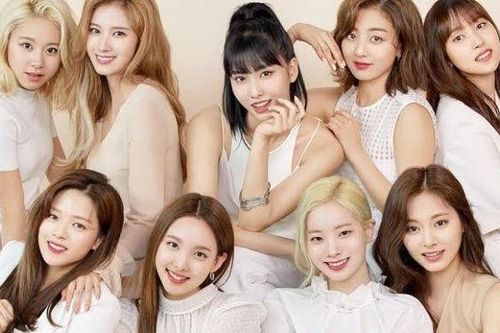 TWICE nhóm nhạc nữ đầu tiên trong lịch sử YouTube sở hữu nhiều MV 'khủng'