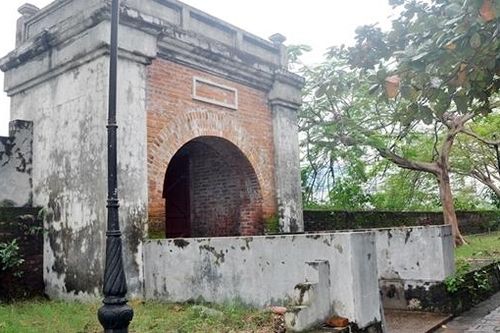 Từ thành Điện Hải...