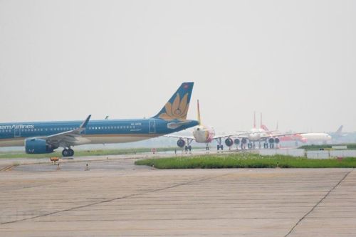 Đưa đường cất hạ cánh sân bay Nội Bài vào khai thác dịp cao điểm Tết