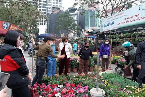 Người dân có xu hướng tiết kiệm hơn khi mua sắm Tết
