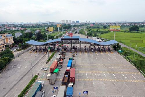 Lý giải xe dán thẻ thu phí tự động không dừng không được nhận diện khi qua trạm thu phí
