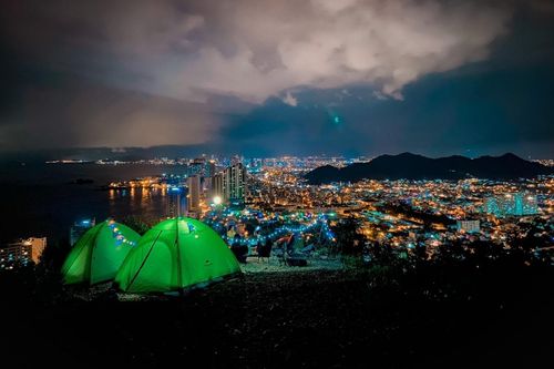 Nha Trang đâu chỉ có biển, bật mí tọa độ đẹp xuất sắc ngắm trọn thành phố về đêm