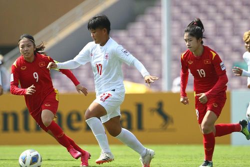 Hòa Myanmar 2-2, đội tuyển nữ Việt Nam gặp Trung Quốc tại tứ kết