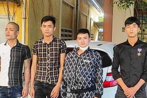 Nhóm thanh niên đánh nhau đẩy người rơi xuống cầu bị thương nặng