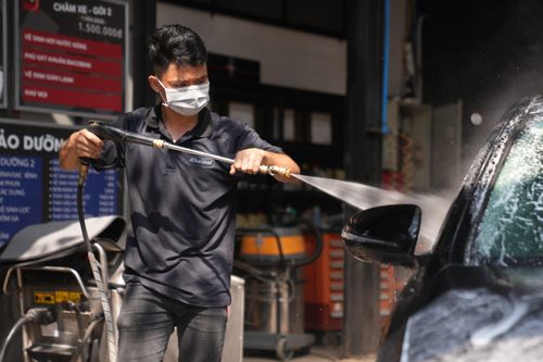 Dịch vụ tân trang ôtô ở TP.HCM hút khách ngày cận Tết