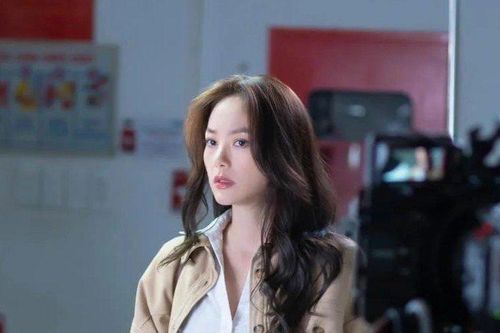 Phong cách thời trang của Minh Hằng trong phim