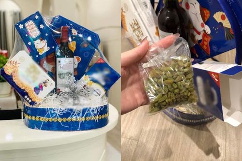 Mua giỏ quà Tết trông sang xịn, khui ra chị em mới 'ngớ người'