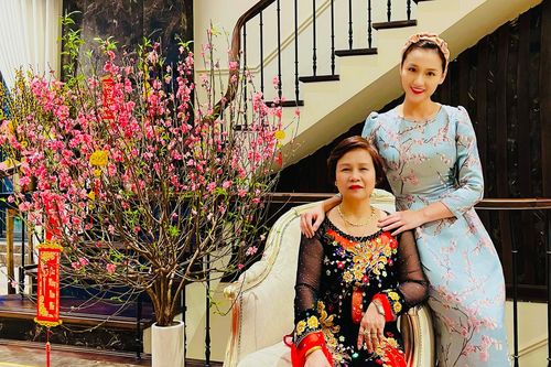 Lã Thanh Huyền: Mẹ không dạy tôi 'phụ nữ phải hy sinh'