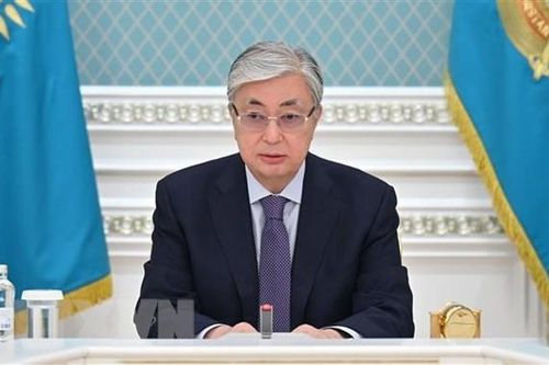 Tổng thống Kazakhstan được bầu làm Chủ tịch đảng cầm quyền Nur Otan