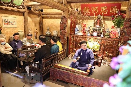 Đến phố cổ Hà Nội, thưởng lãm hương vị Tết Việt cổ truyền