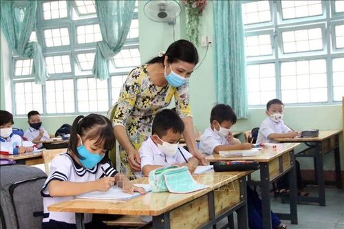Chậm mở cửa trường học sẽ ảnh hưởng đến cả một thế hệ