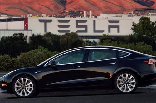 Tesla sẽ không ra mắt mẫu xe mới trong năm 2022