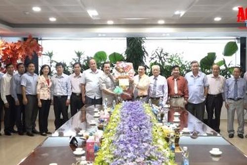 Lãnh đạo tỉnh thăm, chúc Tết Nguyên Đán Nhâm Dần 2022 các doanh nghiệp
