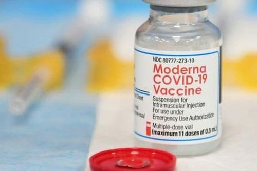 Hãng dược Moderna thử nghiệm lâm sàng vaccine chống biến thể Omicron