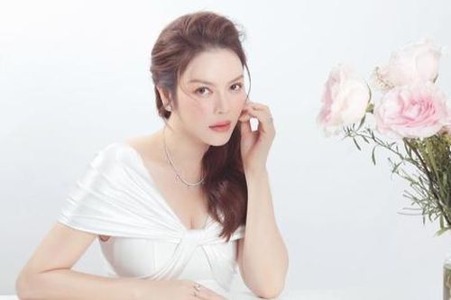 Lý Nhã Kỳ: Tôi từng bị gièm pha khi bỏ 10.000 USD một tháng thuê make-up riêng