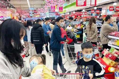 Trung tâm thương mại, siêu thị chật cứng người mua sắm ngày cận Tết