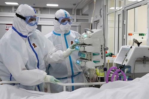 Nga ghi nhận kỷ lục hơn 100.000 ca COVID-19
