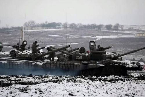Nga bất ngờ ồ ạt rút quân khỏi biên giới Ukraine