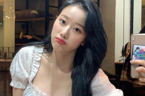 Naeun nói về việc nhóm April tan rã