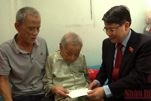 Phó Chủ tịch Quốc hội Nguyễn Đức Hải thăm, chúc tết tại Quảng Nam