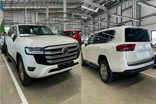 'Đầu cơ' Toyota Land Cruiser 2022 tại Việt Nam lãi gần tỷ đồng