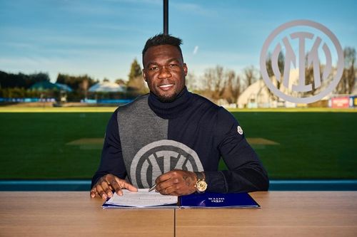 Câu lạc bộ Inter Milan mượn thành công tiền đạo Caicedo từ Genoa