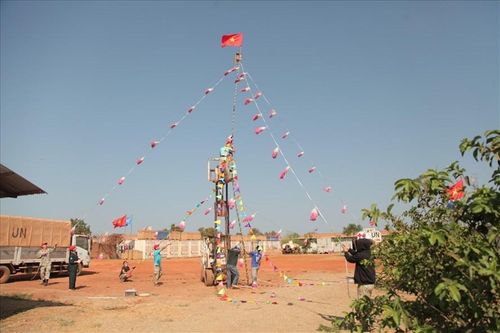 Độc đáo cây Nêu Việt Nam tại Phái bộ gìn giữ hòa bình Liên hợp quốc ở Nam Sudan