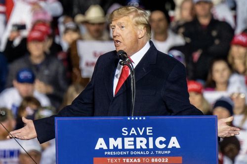 Ông Trump nói Tổng thống Biden gửi quân đến 'nhầm' biên giới