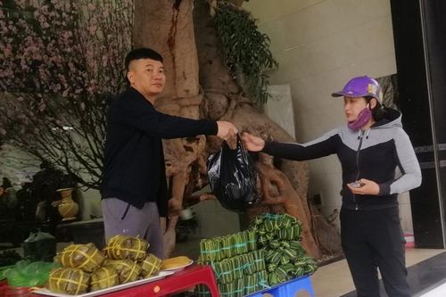 Giá nem chua tăng chóng mặt, các cơ sở vẫn không có hàng để bán