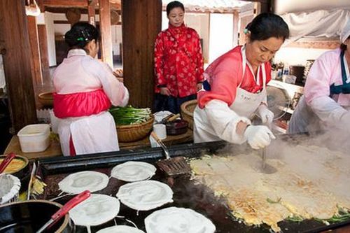 Thật bất ngờ, Tết Nguyên Đán lại là nỗi ám ảnh của nhiều thế hệ phụ nữ Hàn Quốc