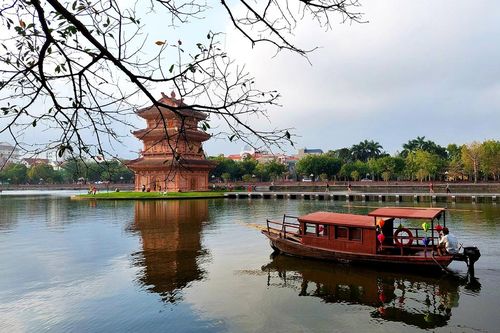 Thêm điểm nhấn mới, Ninh Bình đón khách ngoại tỉnh từ mồng 1 Tết