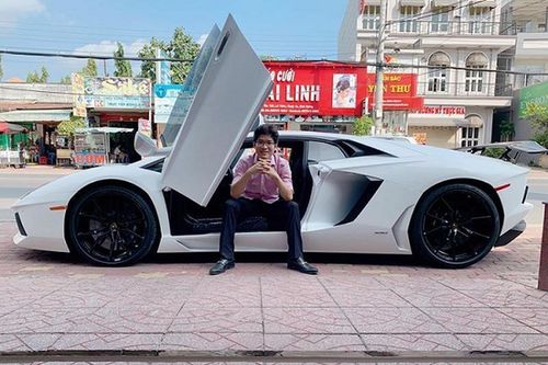 Lamborghini Aventador của 8X Bình Dương 'khoe áo' đón Tết Nhâm Dần