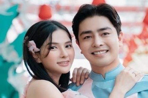 Nhâm Dần 2022: Gia đình ca sĩ Thu Thủy - Kin Nguyễn dạo chơi ngày giáp Tết