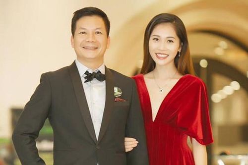 Bà xã Á hậu sinh đôi 2 quý tử cho Shark Hưng, đặt tên cho con 'cực chất chơi' khiến ai nấy trầm trồ
