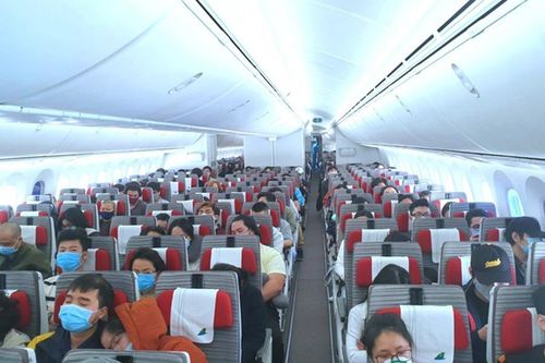 Khẩn trương cấp phép cho hãng hàng không đưa công dân Việt Nam về nước